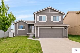 7825 N 147th Ave - Photo 1 of 1