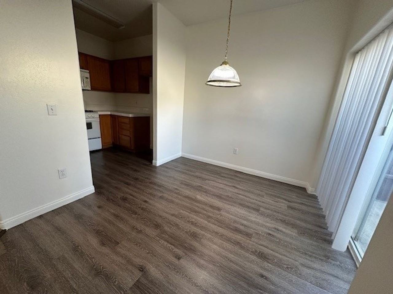 706 Orchid Drive Bakersfield, CA 93308 - Photo 5 of 12