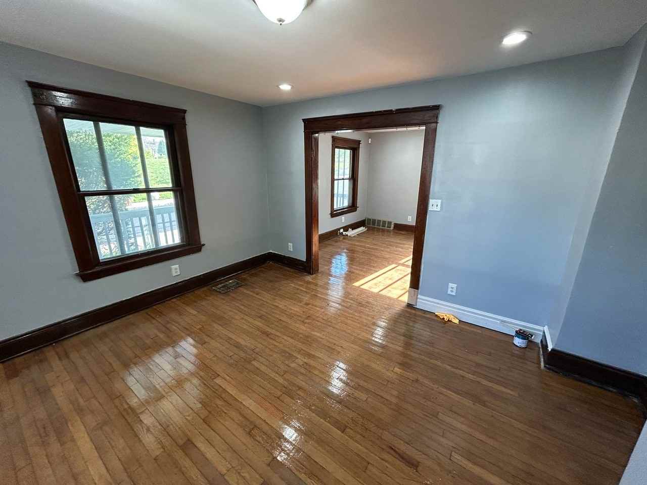 11220 Primrose Ave - Photo 3 of 41