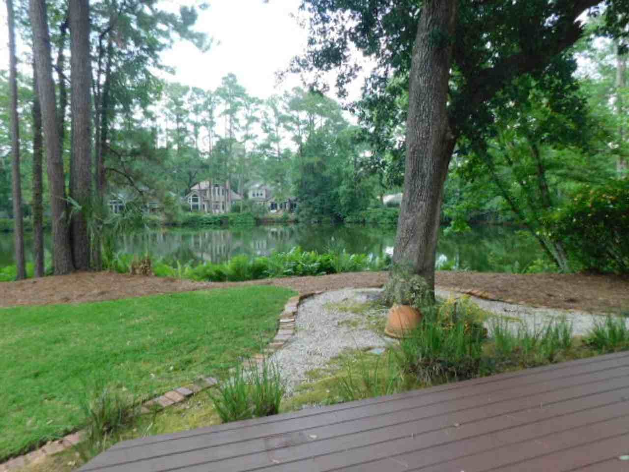 20 Toppin Dr - Photo 3 of 41