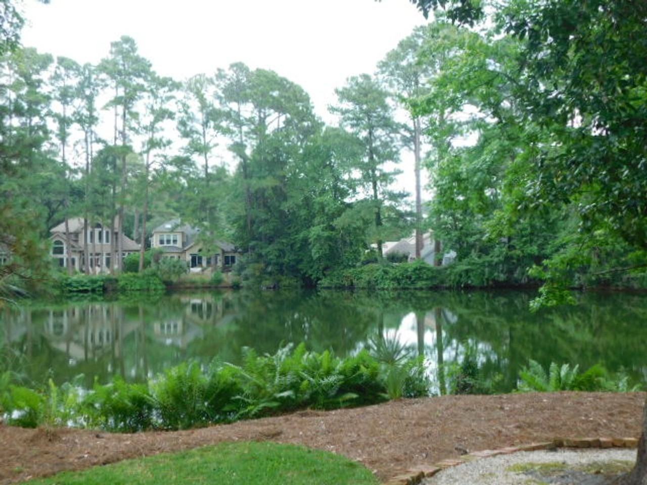 20 Toppin Dr - Photo 5 of 41