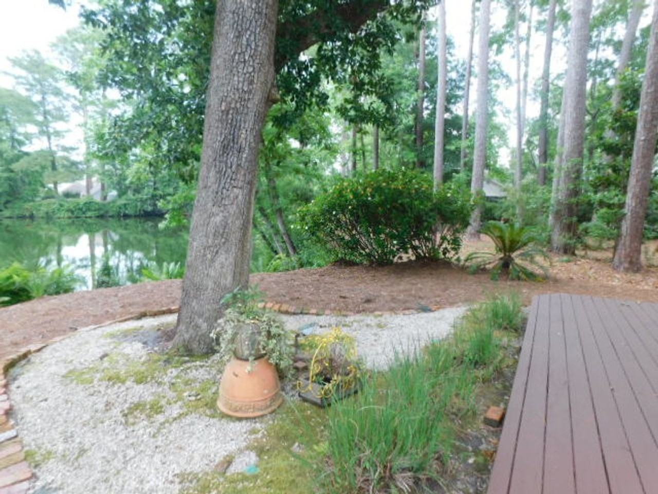 20 Toppin Dr - Photo 6 of 41