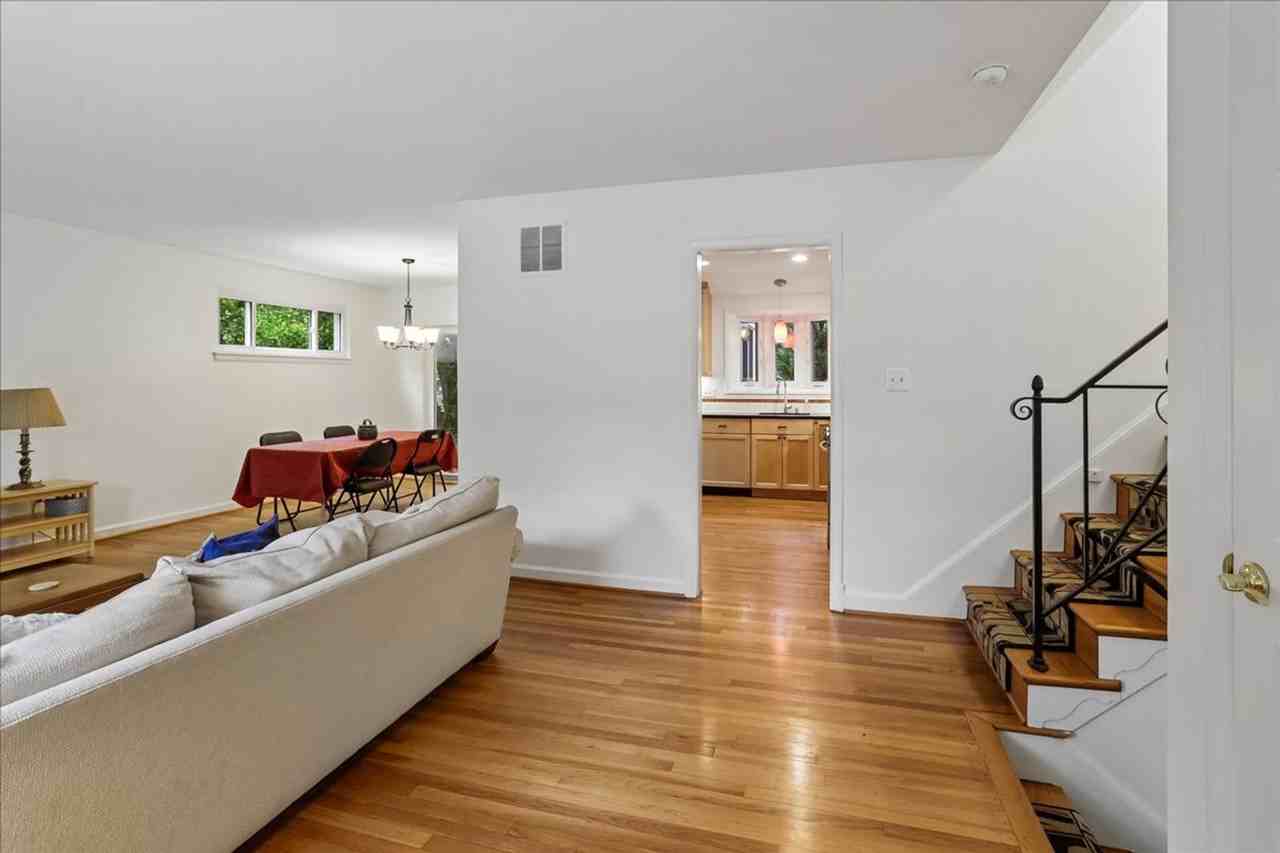 1703 Tilton Dr - Photo 3 of 39