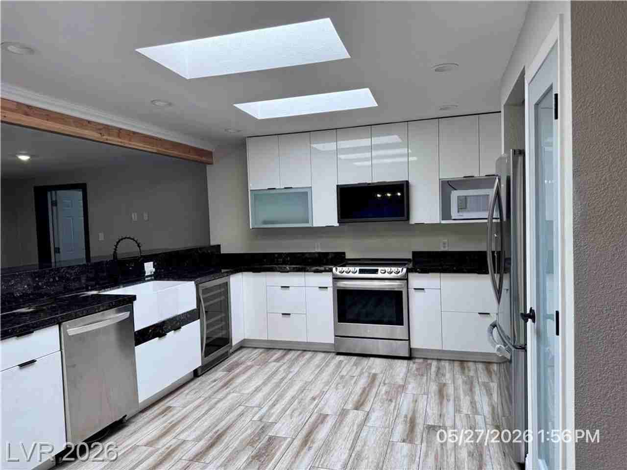 4248 Montdale Ave - Photo 3 of 34