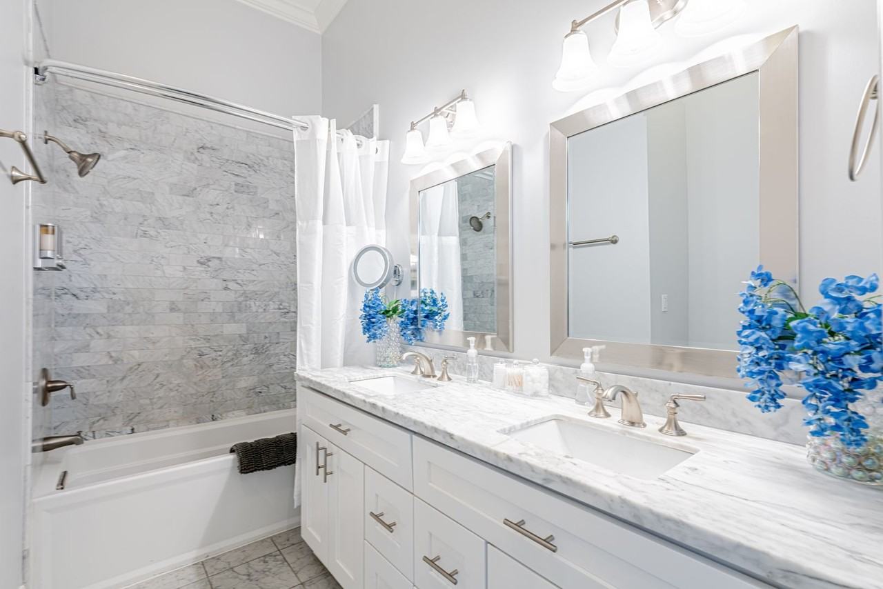1201 Barrone St - Photo 7 of 27