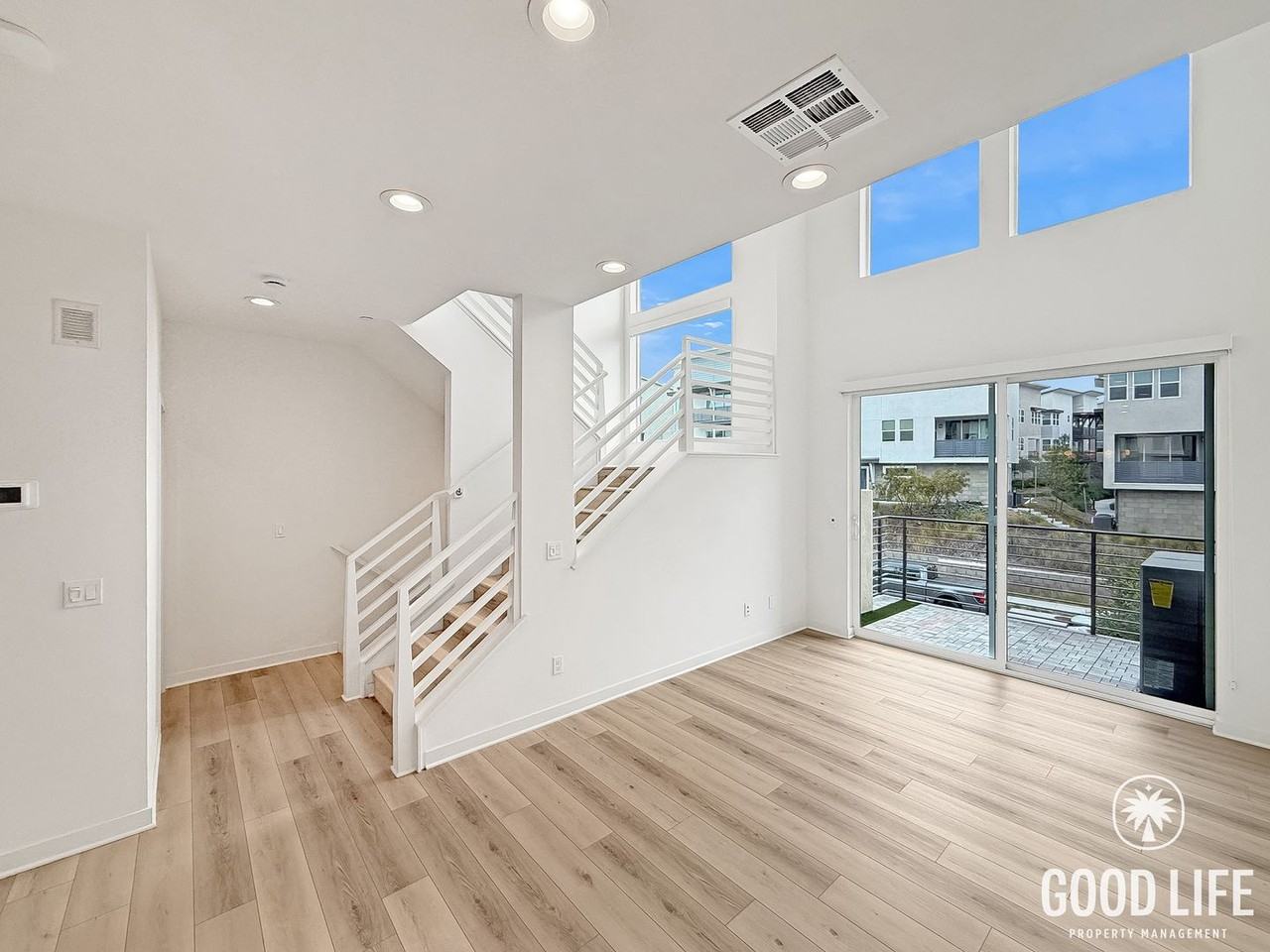 10417 Adamson Way - Photo 4 of 15