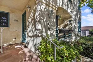 featured image of 3104 Dickens St