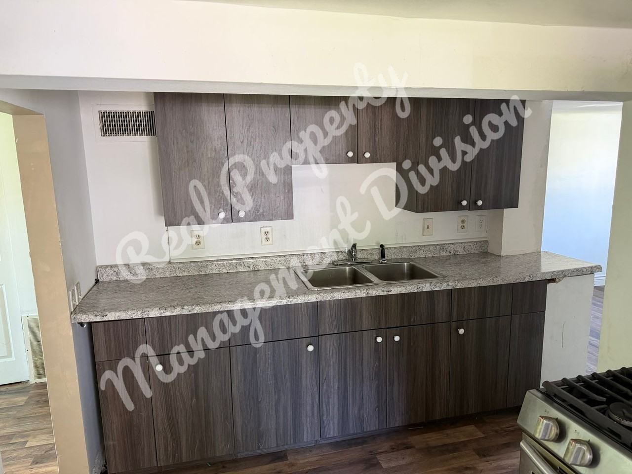 516 W Highland Ave - Photo 5 of 10