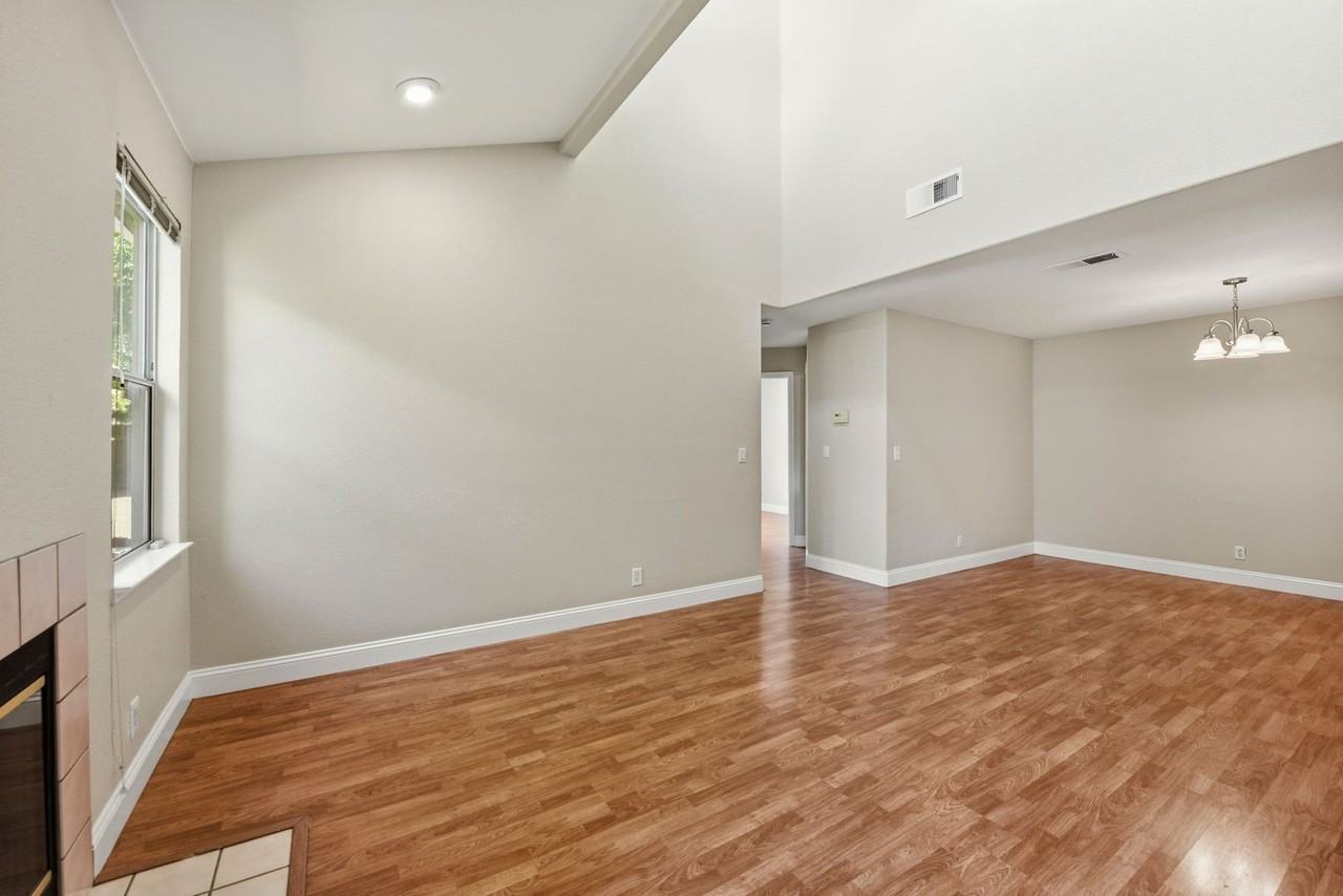 3808 Alder Ave - Photo 6 of 45