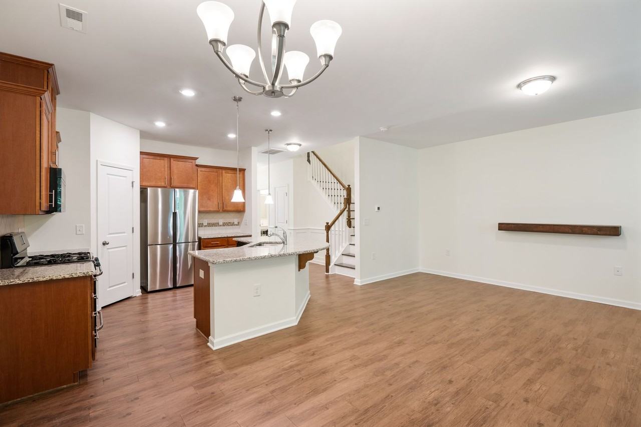 4351 Flintlock Ln - Photo 6 of 22