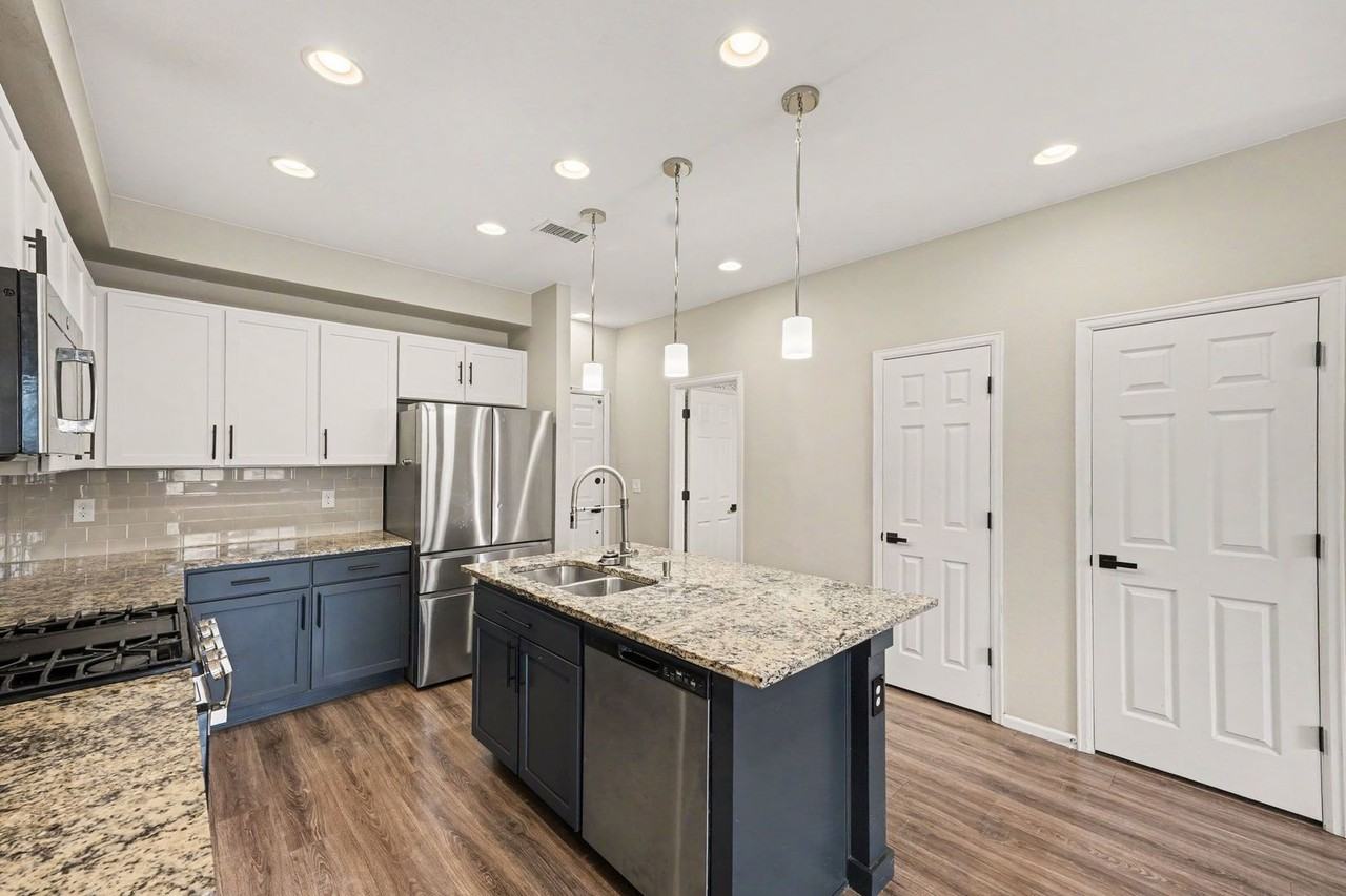 16078 E Elk Dr - Photo 3 of 25