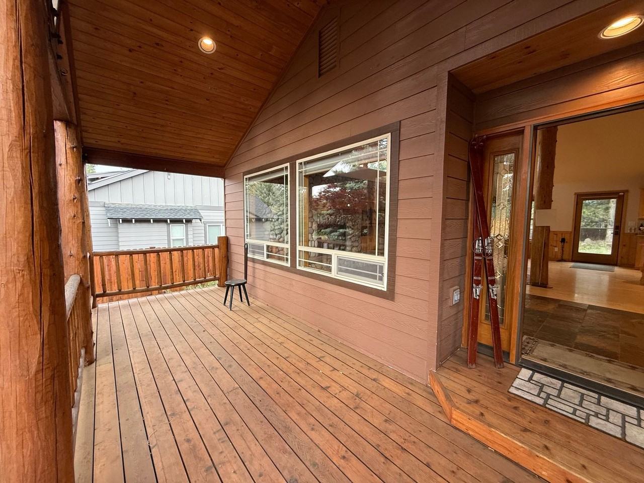 2345 Nw Todds Crest Dr - Photo 2 of 32