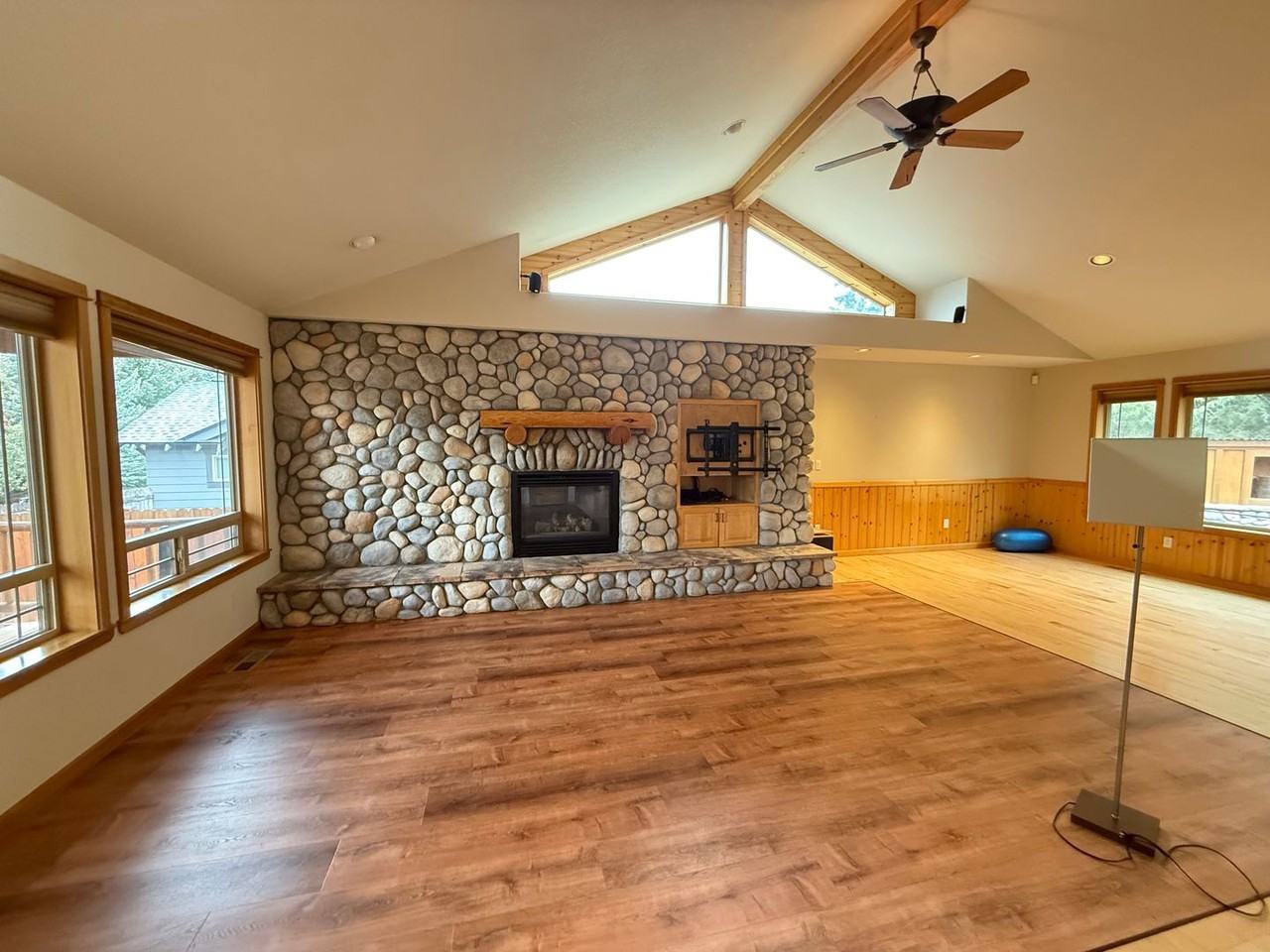 2345 Nw Todds Crest Dr - Photo 5 of 32