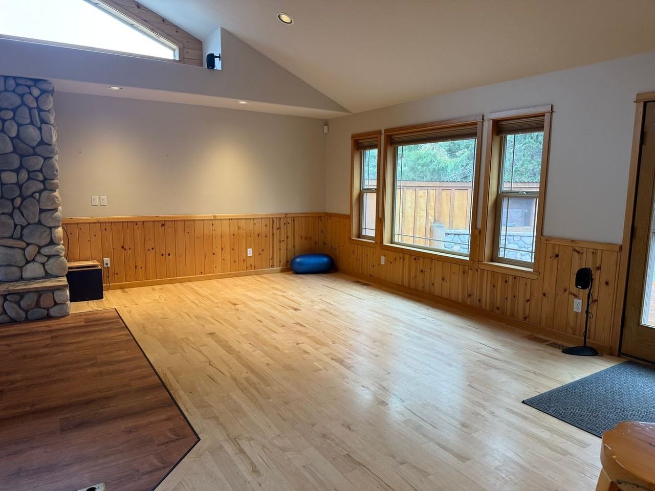 2345 Nw Todds Crest Dr - Photo 7 of 32