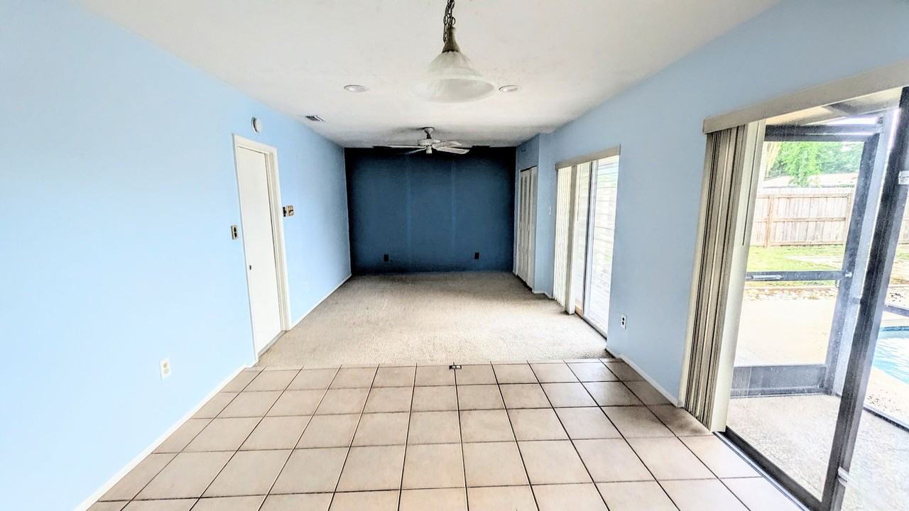 5417 Duncanwood Dr - Photo 4 of 26