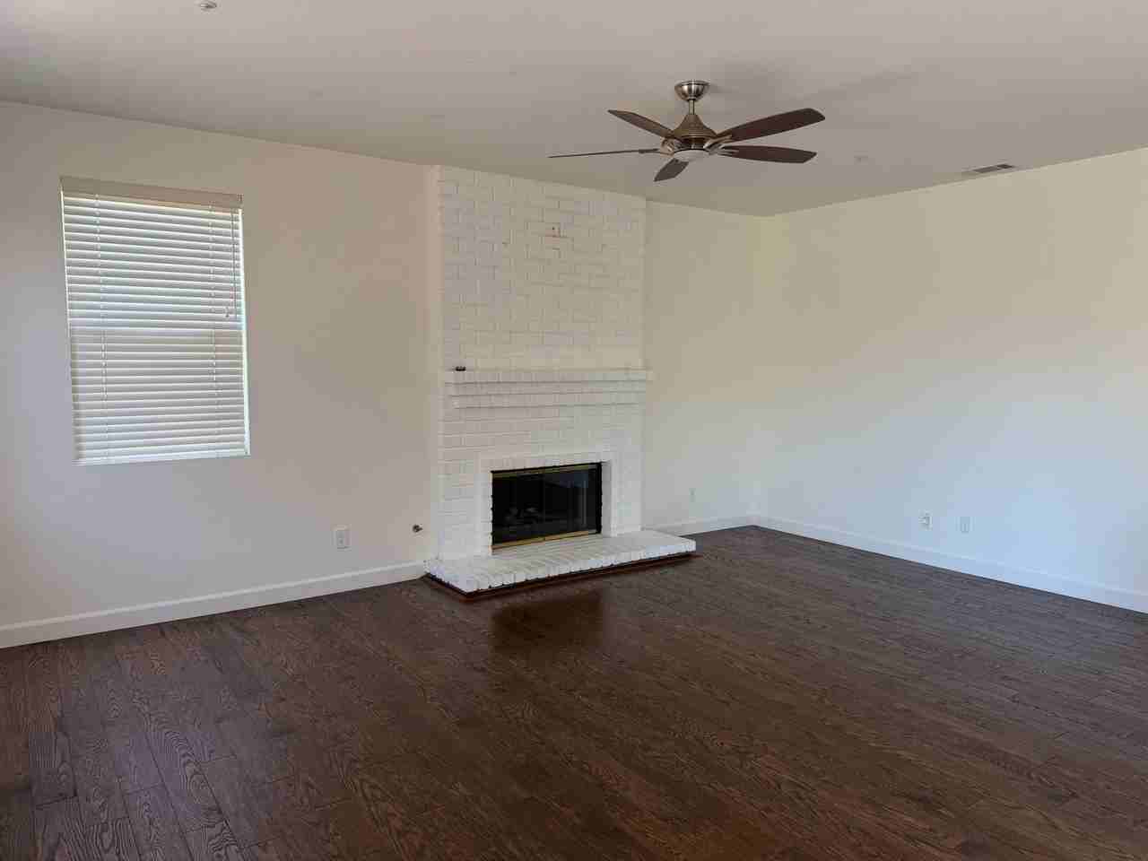 841 Rosebud Dr - Photo 4 of 27