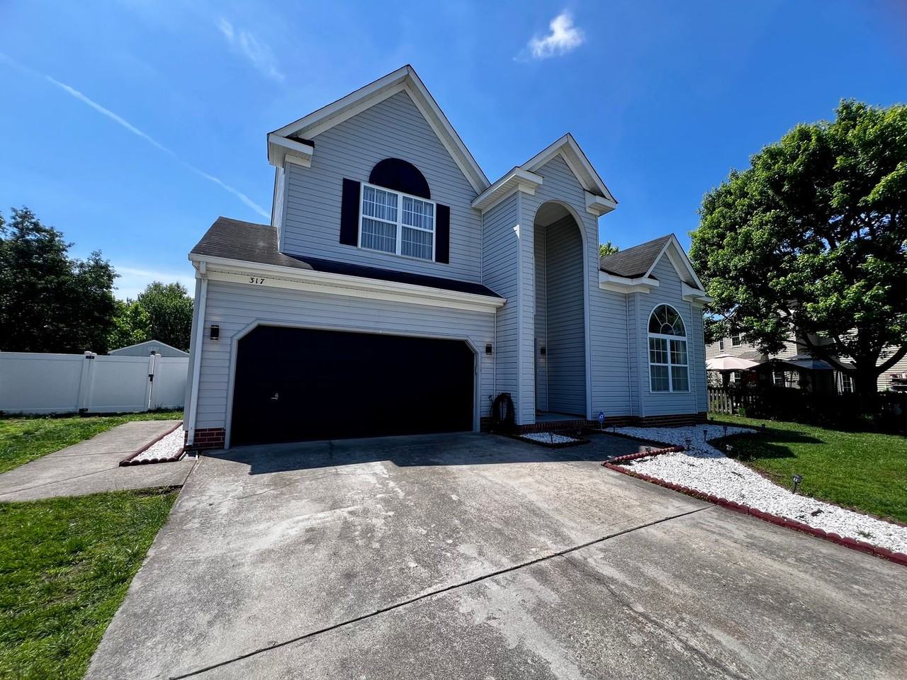317 Big Pond Ln - Photo 3 of 44