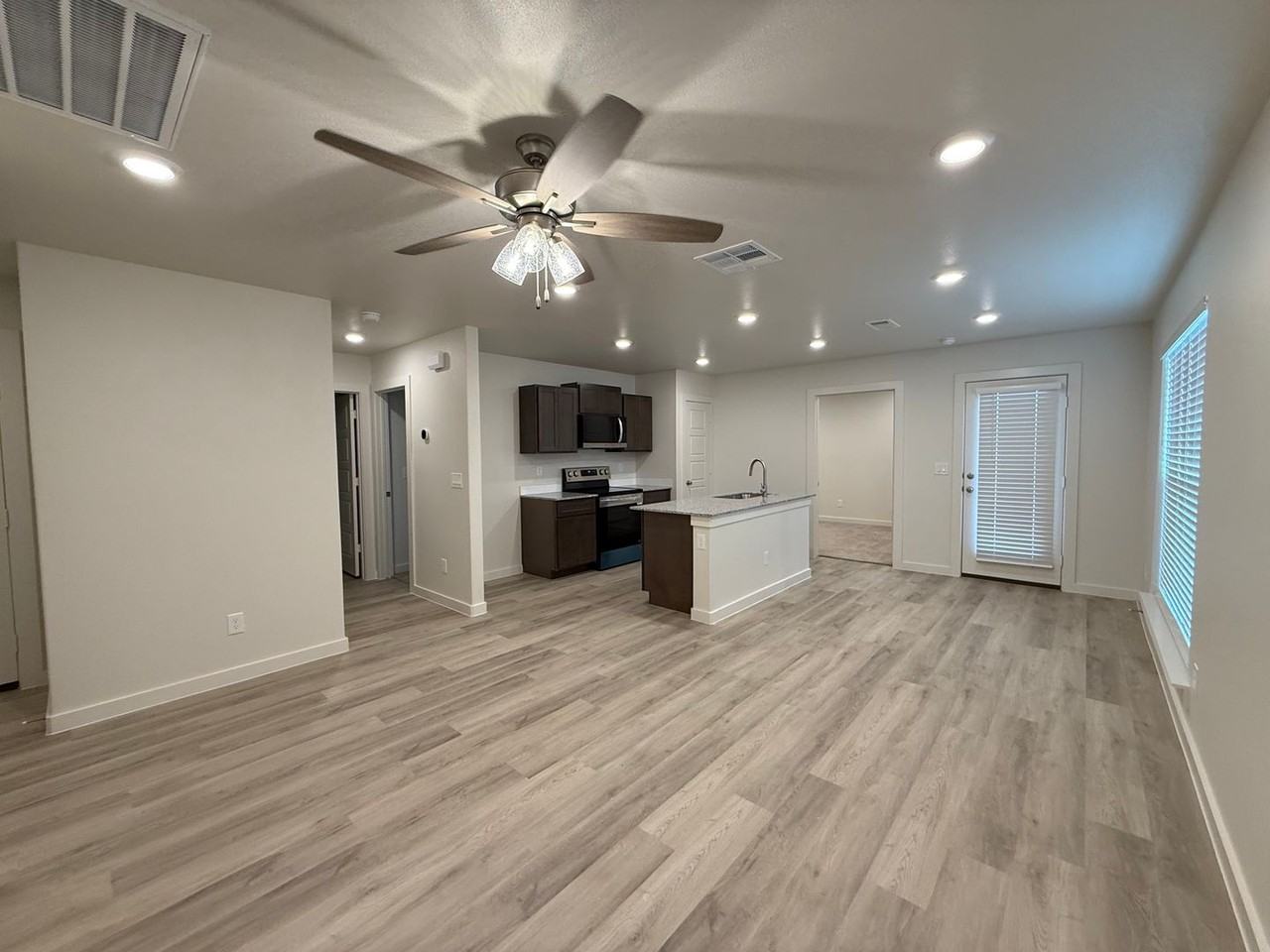 5518 Rice St - Photo 2 of 15