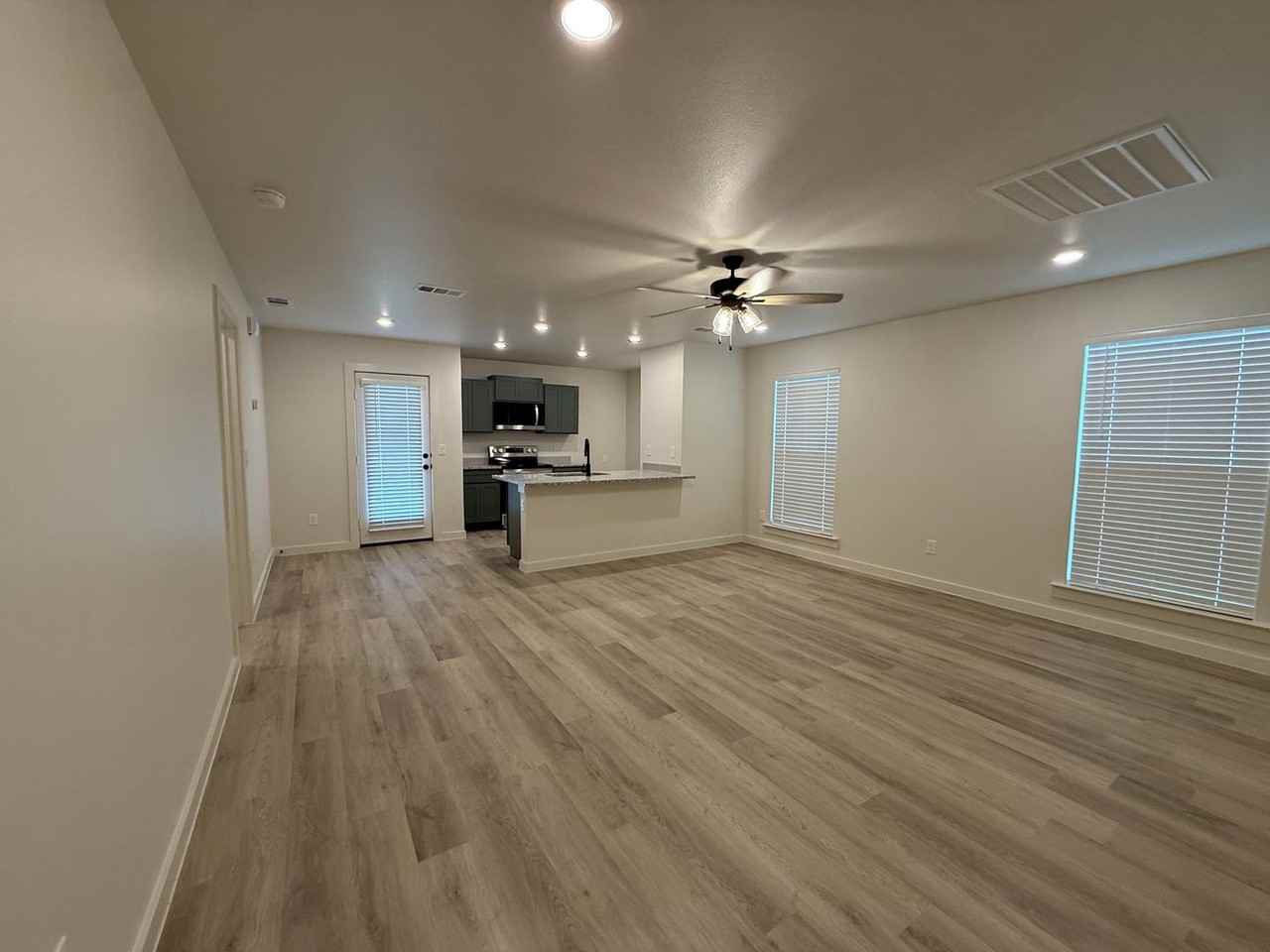 5526 Rice St - Photo 2 of 13