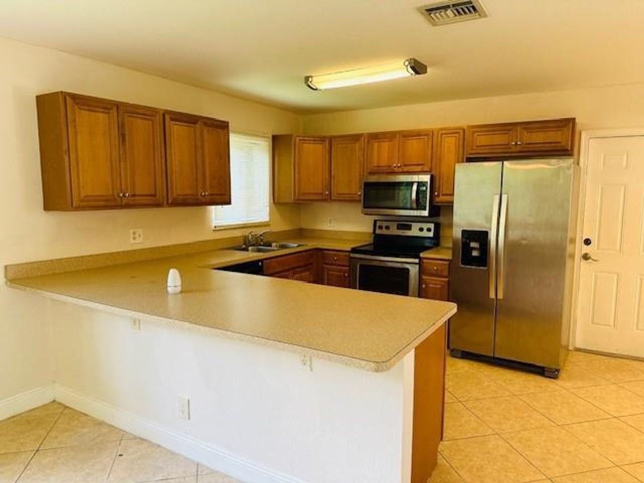 3421 Helena Dr - Photo 2 of 18
