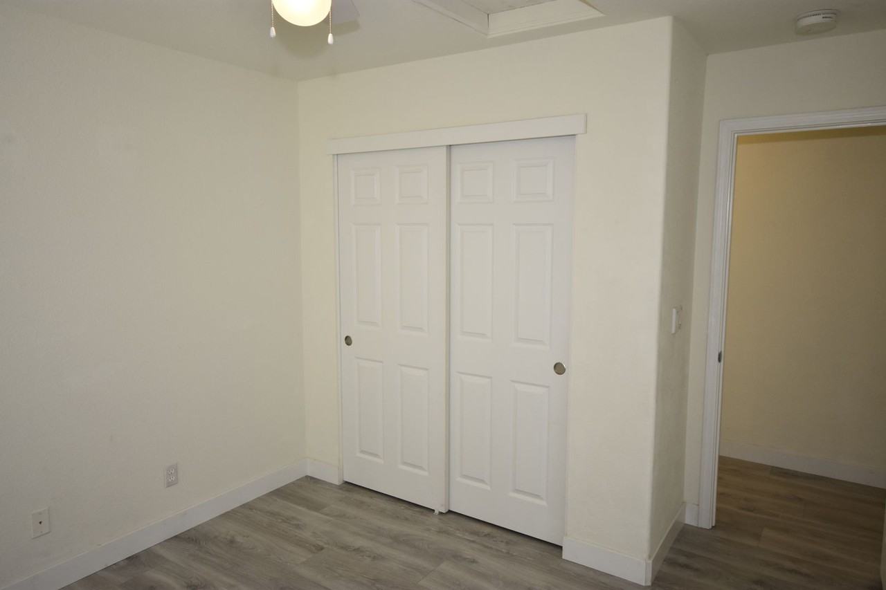 8717 Aspen Hill Ct - Photo 7 of 13
