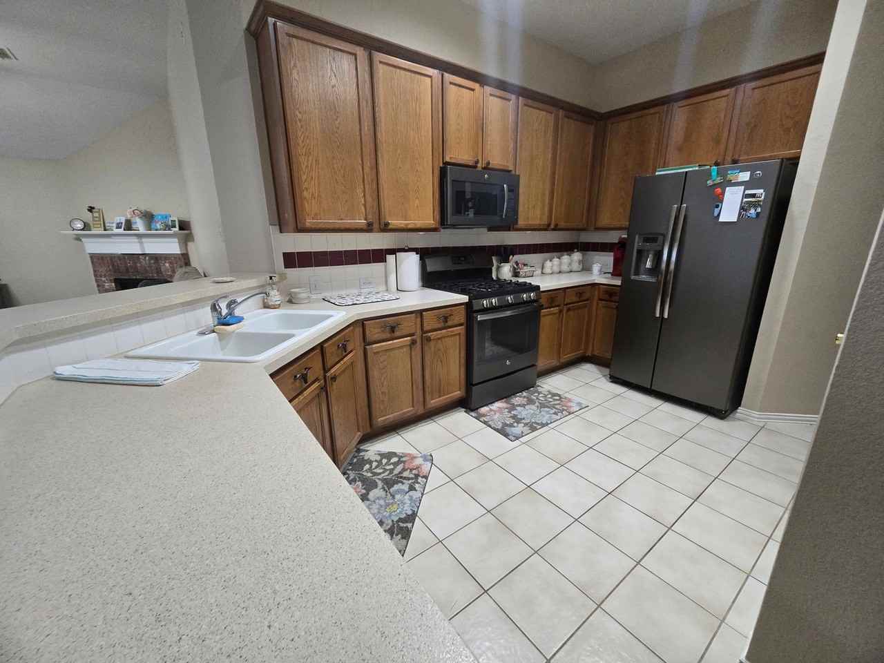 2816 Oakdale Dr - Photo 3 of 23