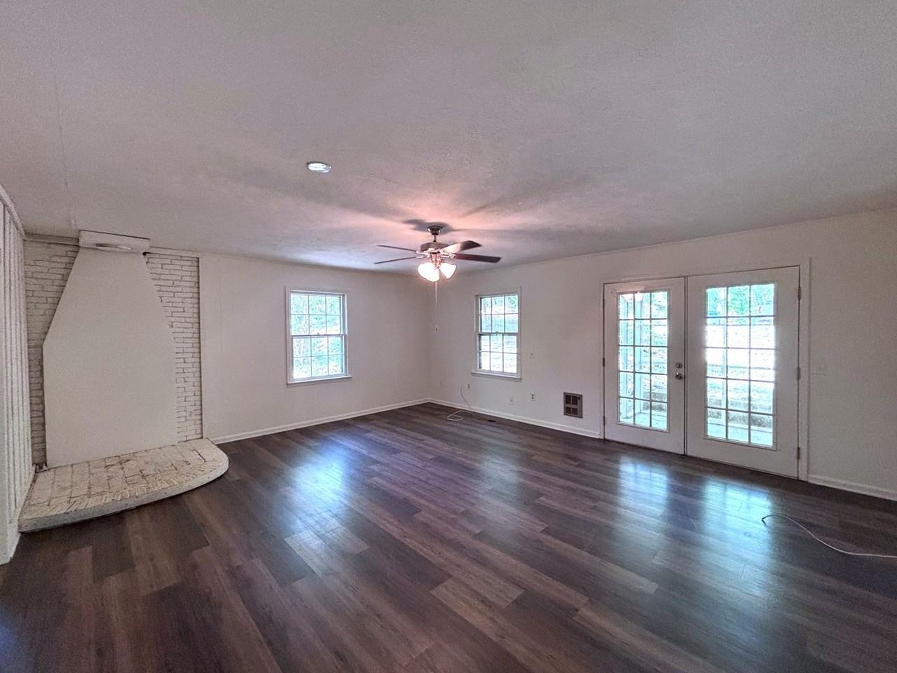 3545 Gilleland Ext - Photo 4 of 15