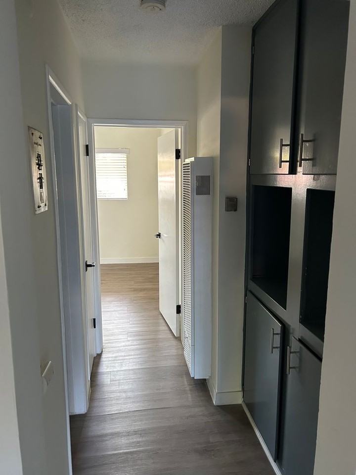 12128 Ramona Ave - Photo 7 of 10