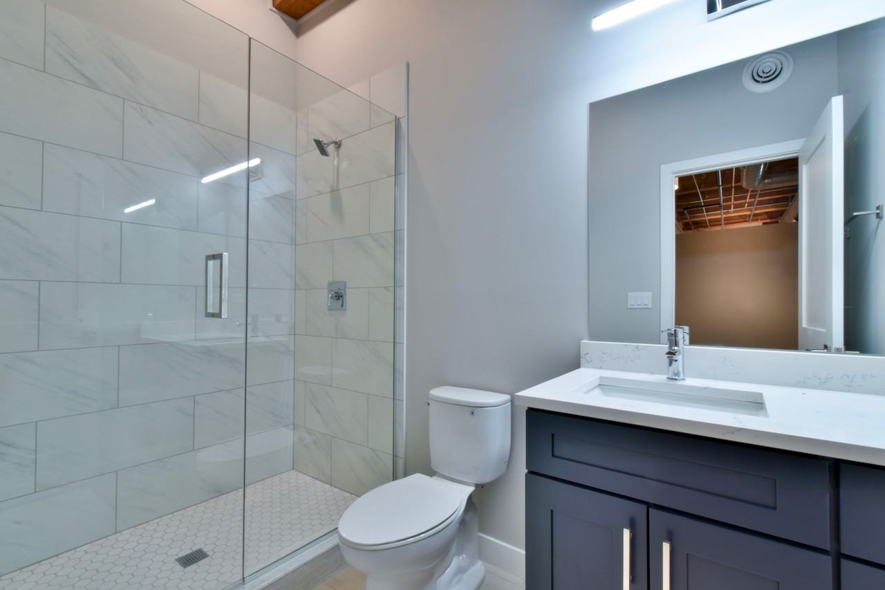 11 E Illinois St #401 - Photo 7 of 7
