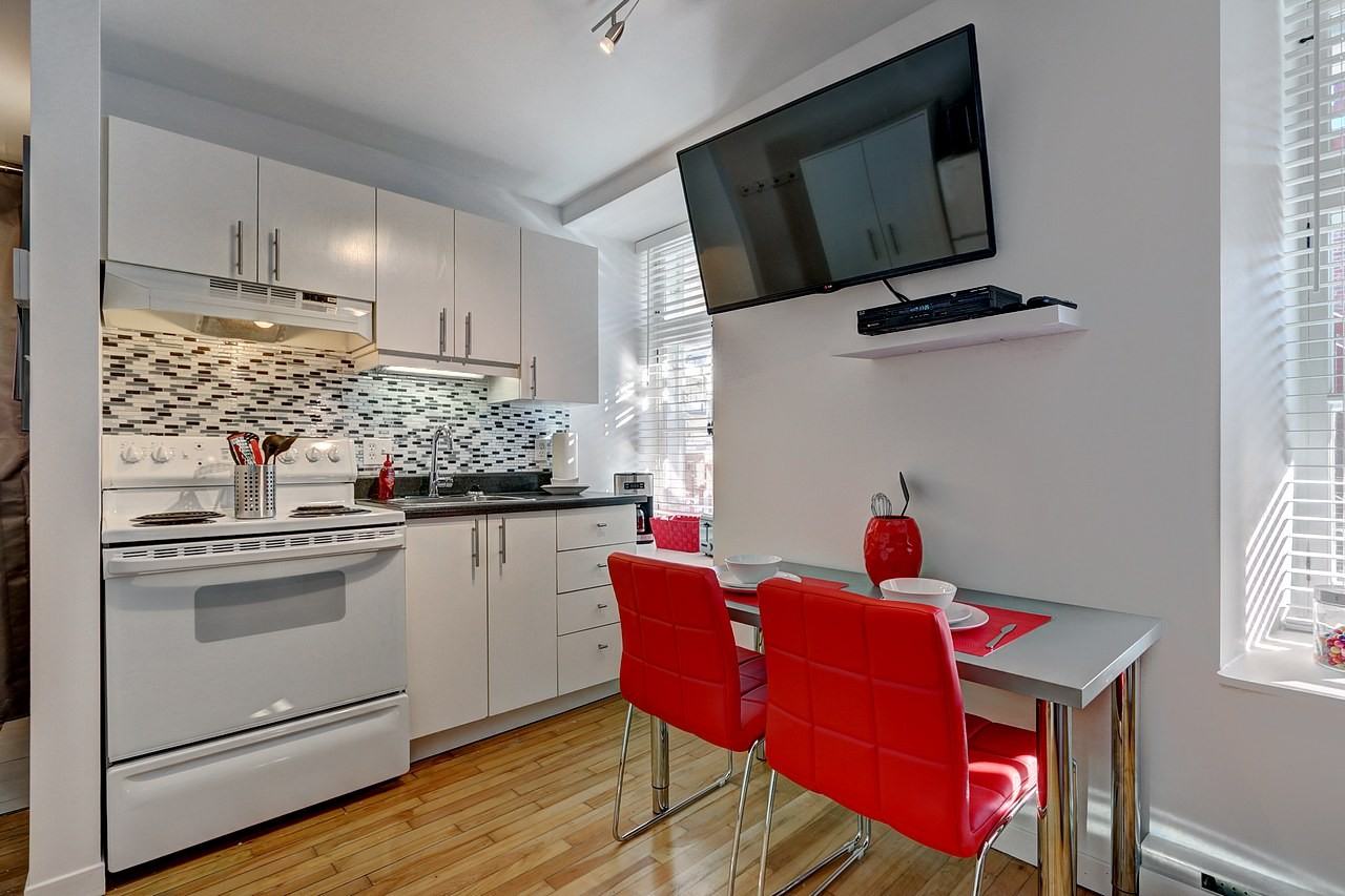 131 Rue Sainte-Anne #7 - Photo 3 of 12
