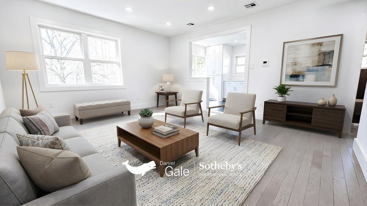 43 Yennicock Ave ##2 - Photo 3 of 11