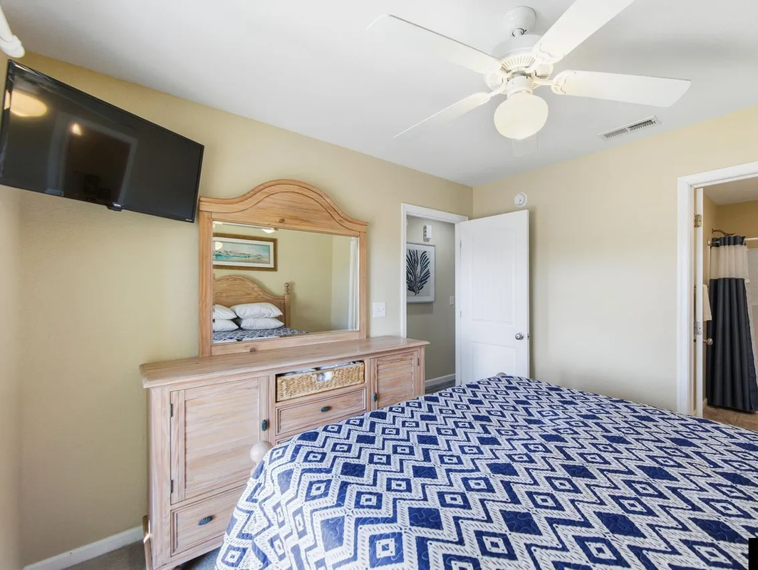 100 Lexington Ln - Photo 4 of 5