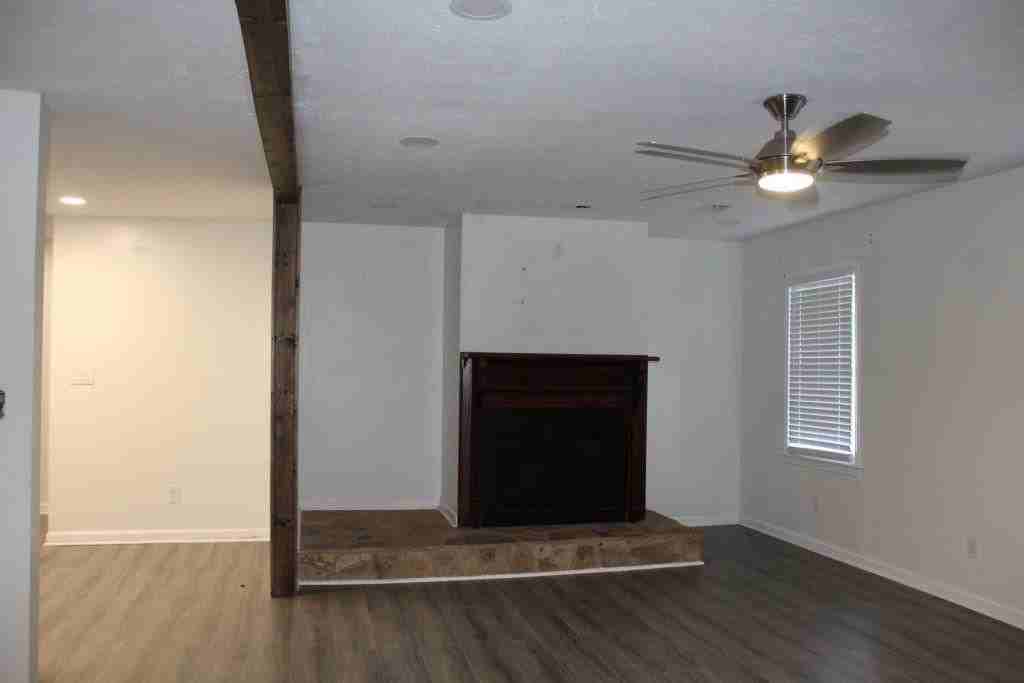 335 Poplar Ave - Photo 3 of 16