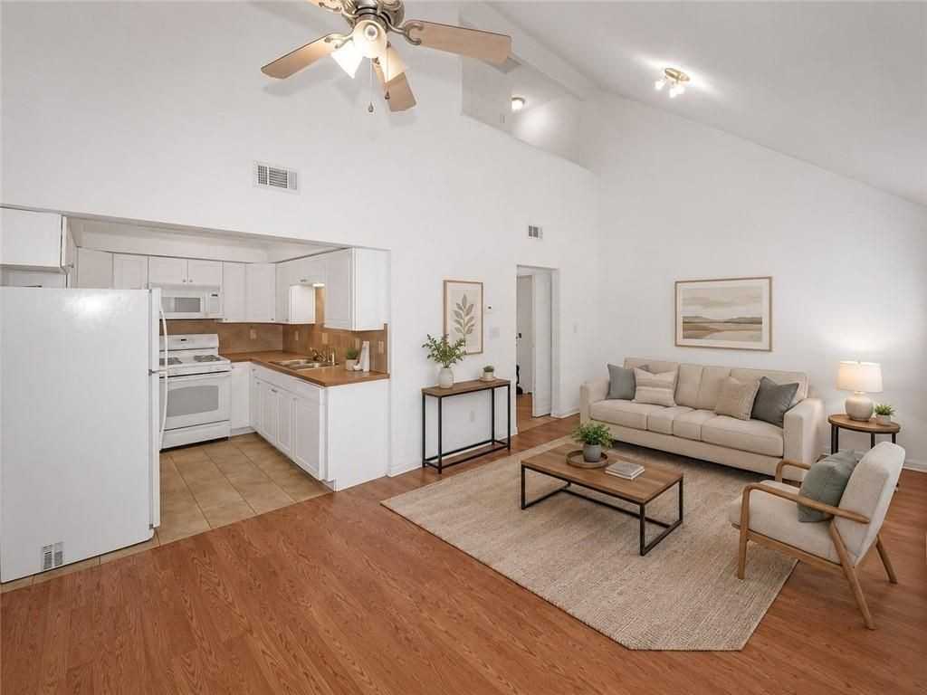 6447 River Park Dr - Photo 2 of 20