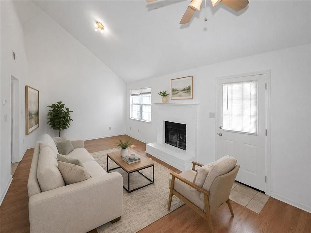 6447 River Park Dr - Photo 4 of 20
