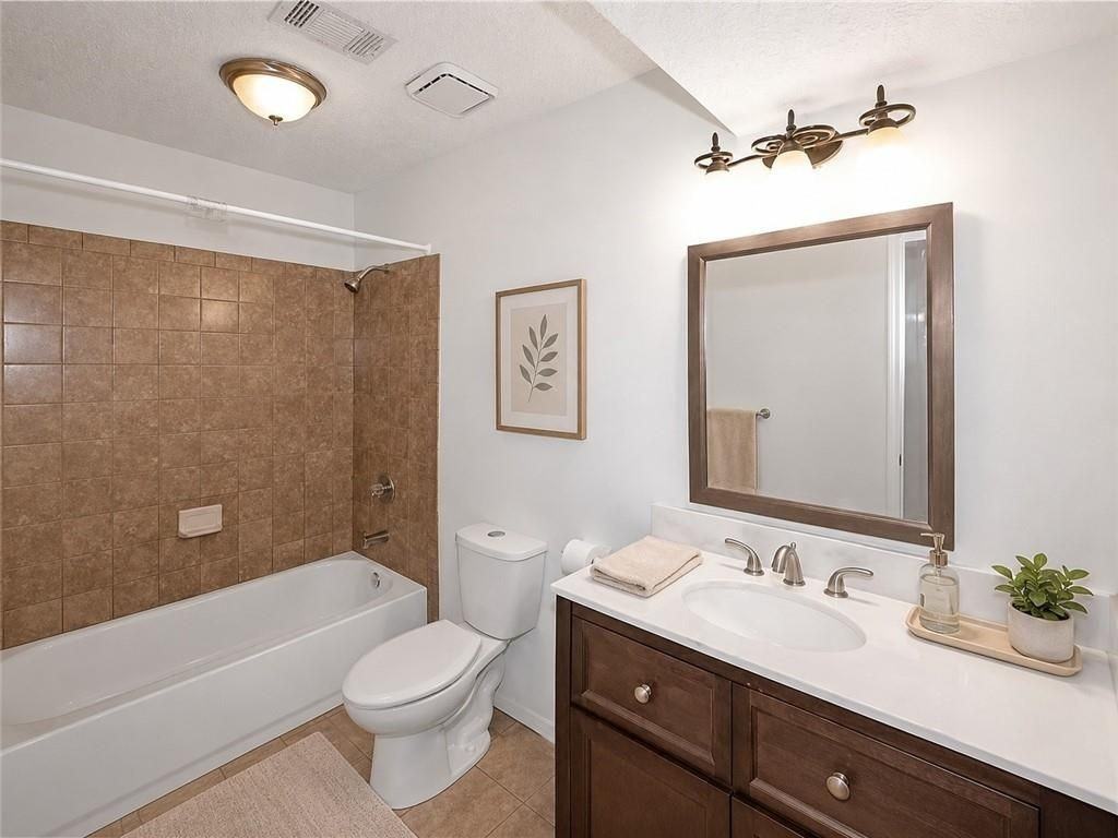 6447 River Park Dr - Photo 5 of 20