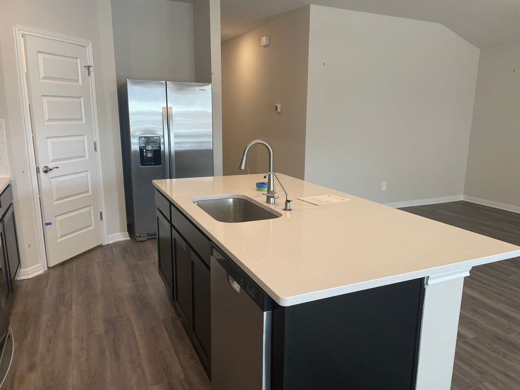 124 Stellar Wind Dr - Photo 5 of 18