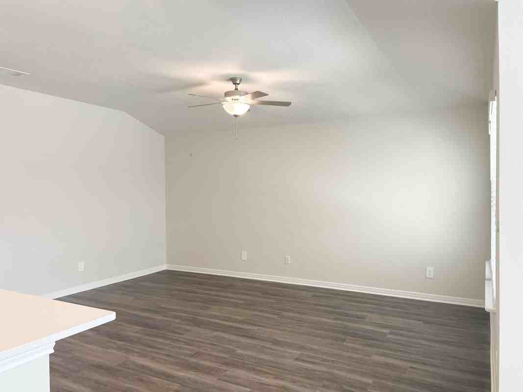124 Stellar Wind Dr - Photo 7 of 18