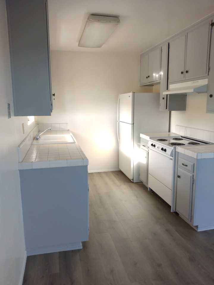 383 Mankato St #16 - Photo 3 of 17