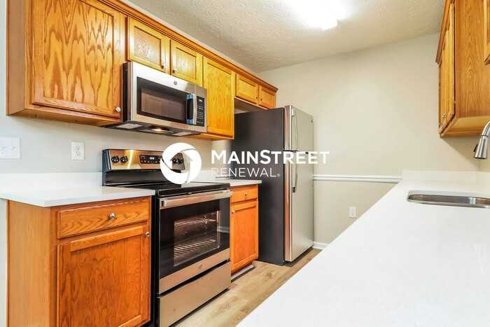 205 Oak Hill Dr - Photo 7 of 17