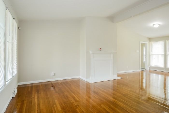 10720 Hallstead Dr - Photo 4 of 16