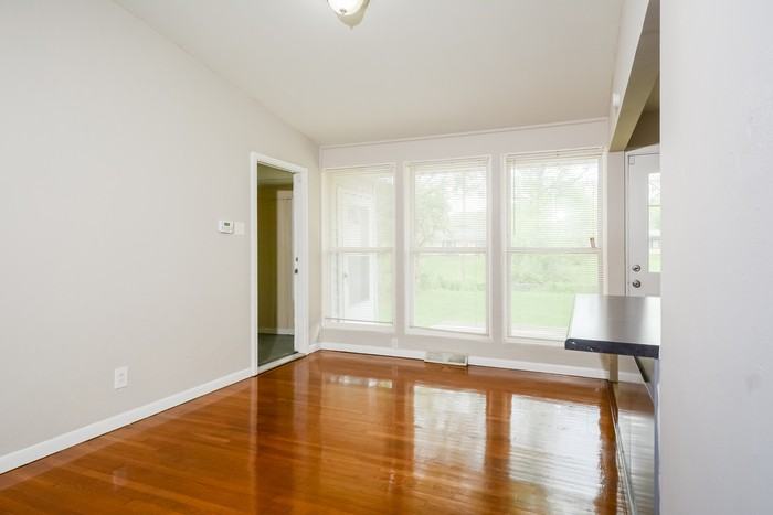 10720 Hallstead Dr - Photo 6 of 16