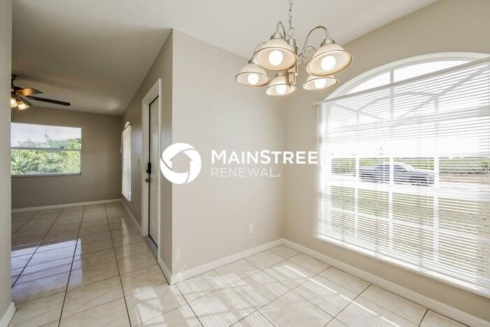 2804 72nd St W - Photo 4 of 16