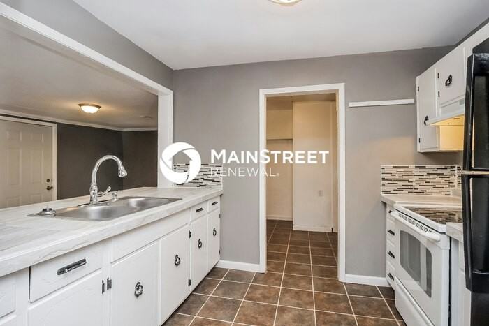 1928 2nd Ave - Photo 7 of 16
