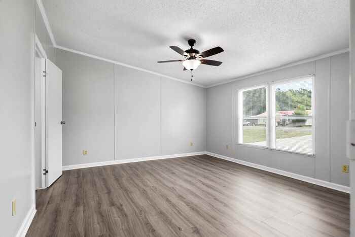 1502 Clan Campbell Dr - Photo 5 of 39