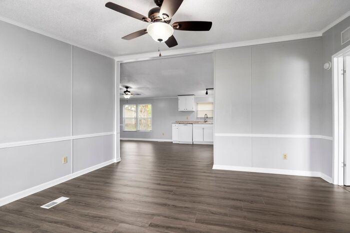 1502 Clan Campbell Dr - Photo 7 of 39