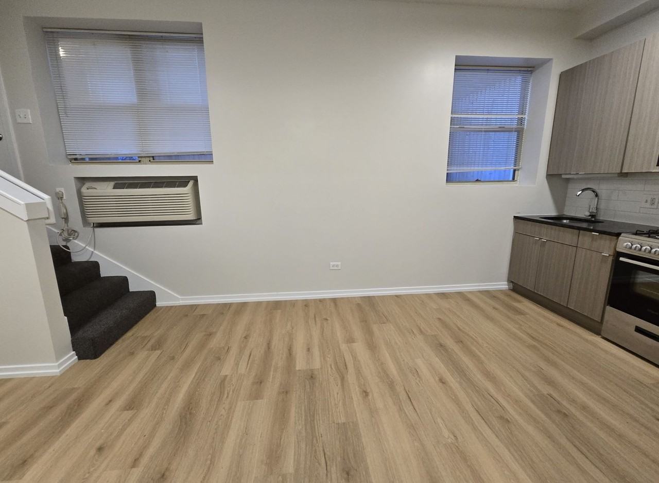 5051 N Kenmore Ave - Photo 2 of 46