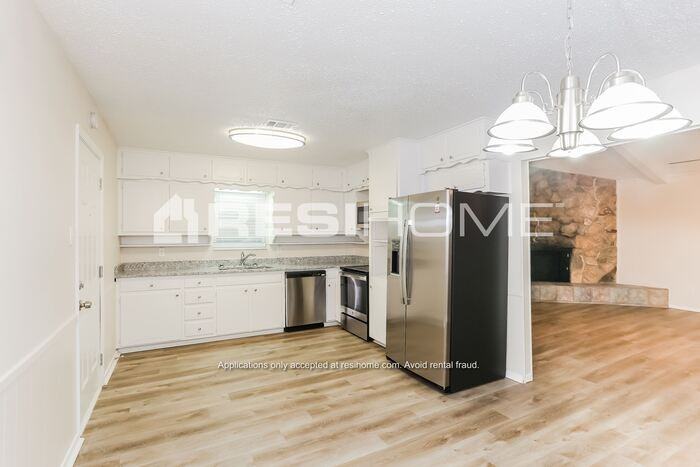 1300 Prelude Dr - Photo 2 of 19