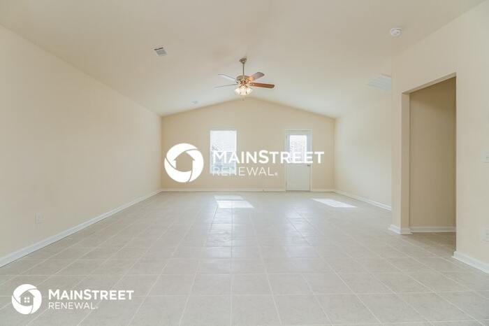 2311 Bee Hive Dr - Photo 2 of 15