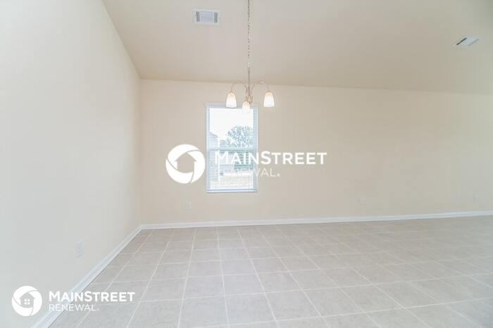 2311 Bee Hive Dr - Photo 5 of 15